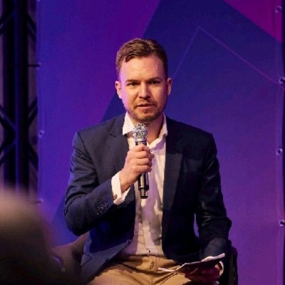 Image of Virtonomy CEO & CO-founder Dr. Simon J Sonntag